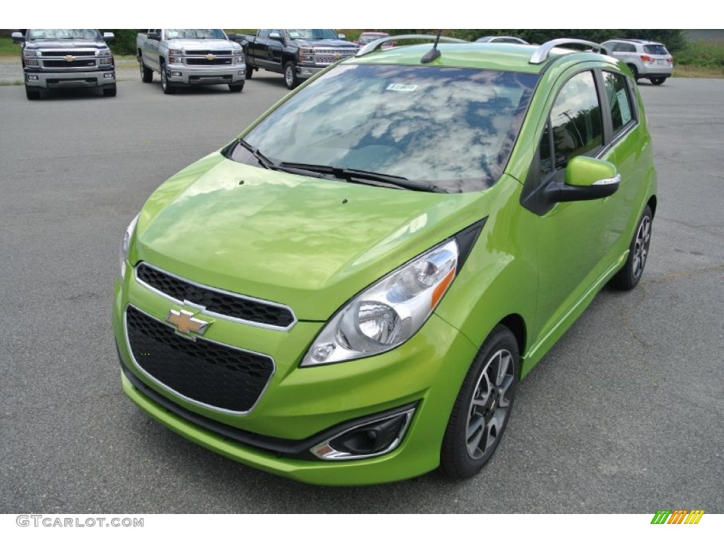 2014 Spark LT - Jalapeno / Silver/Green photo #2