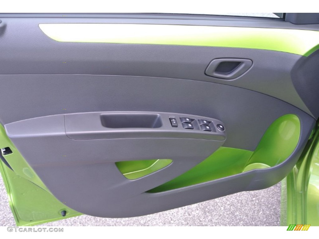 2014 Spark LT - Jalapeno / Silver/Green photo #9
