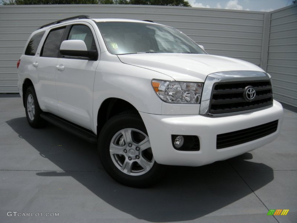 2014 Toyota Sequoia SR5 Exterior Photos