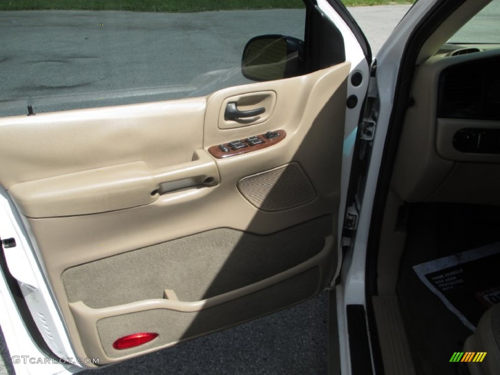 2002 Windstar SEL - Vibrant White / Medium Parchment Beige photo #9