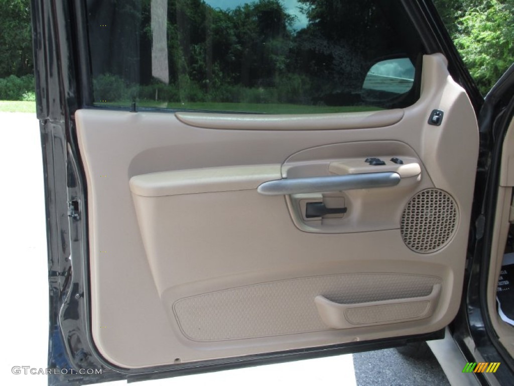 2002 Explorer Sport - Black Clearcoat / Graphite photo #9