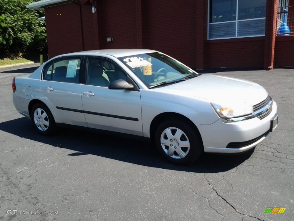 2005 Mountaineer V6 AWD - Silver Birch Metallic / Medium Dark Parchment photo #9