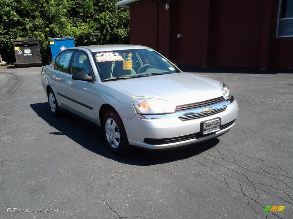 2005 Mountaineer V6 AWD - Silver Birch Metallic / Medium Dark Parchment photo #10