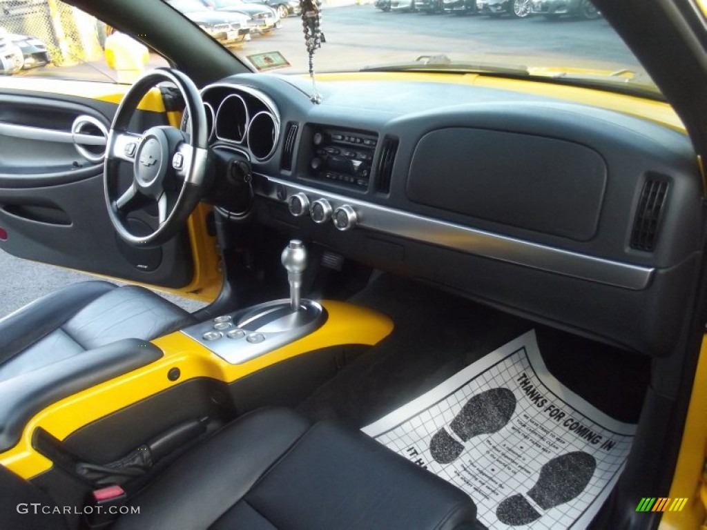 2004 SSR  - Slingshot Yellow / Ebony photo #14