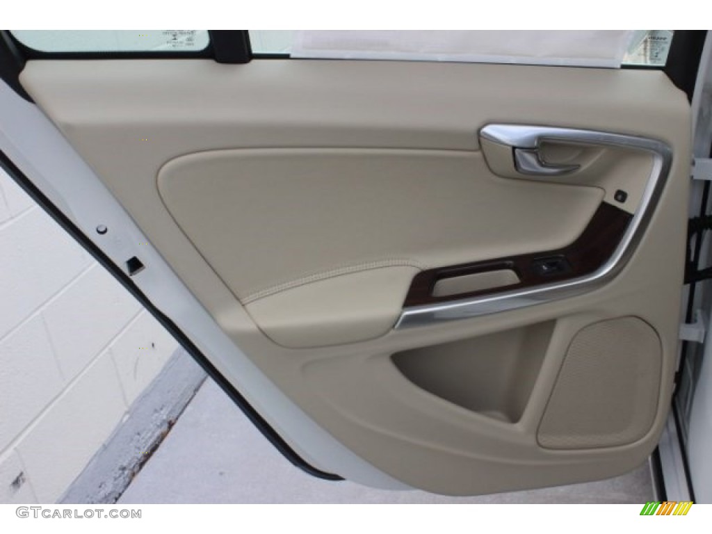 2015 Volvo S60 T5 Drive-E Door Panel Photos