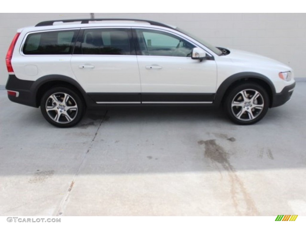 Crystal White Pearl 2015 Volvo XC70 T6 AWD Exterior Photo #96492295