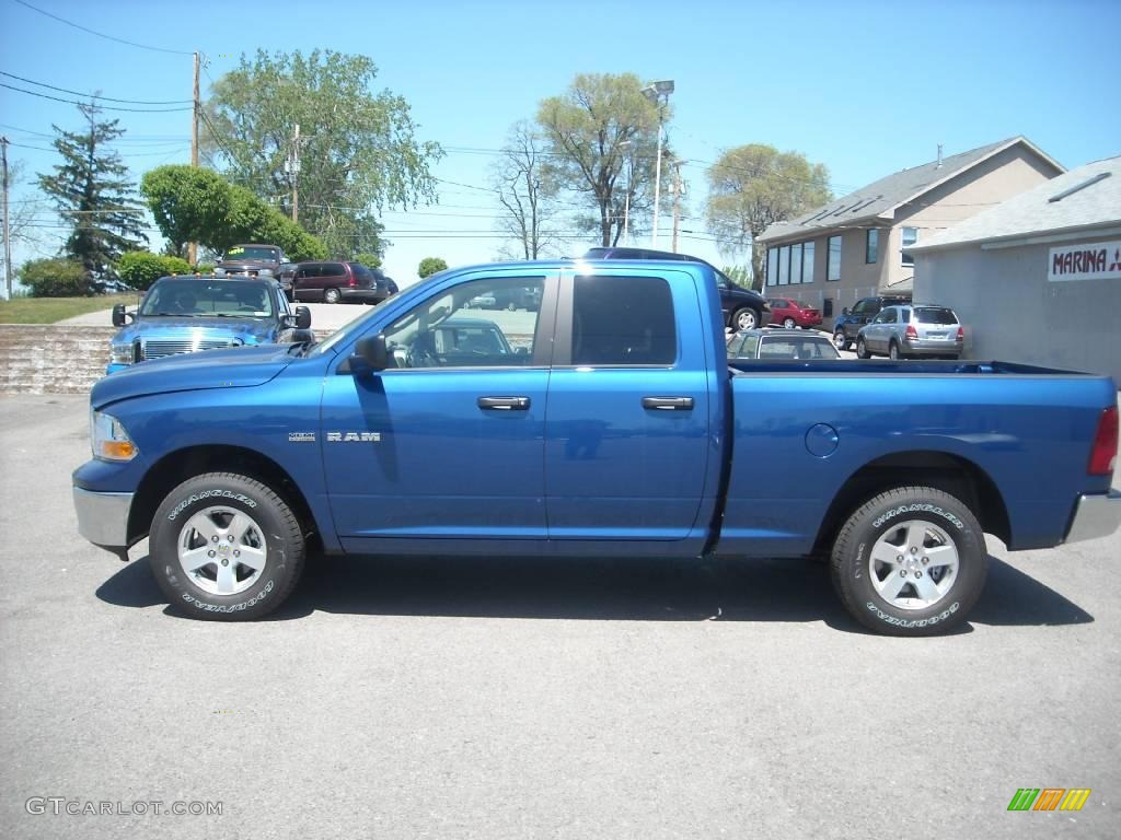 2009 Ram 1500 SLT Quad Cab 4x4 - Deep Water Blue Pearl / Dark Slate/Medium Graystone photo #7