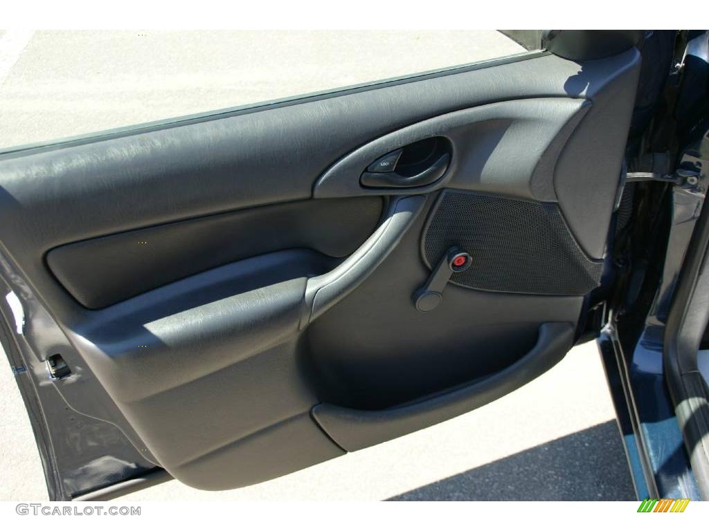 2001 Focus LX Sedan - Twilight Blue Metallic / Medium Graphite Grey photo #9