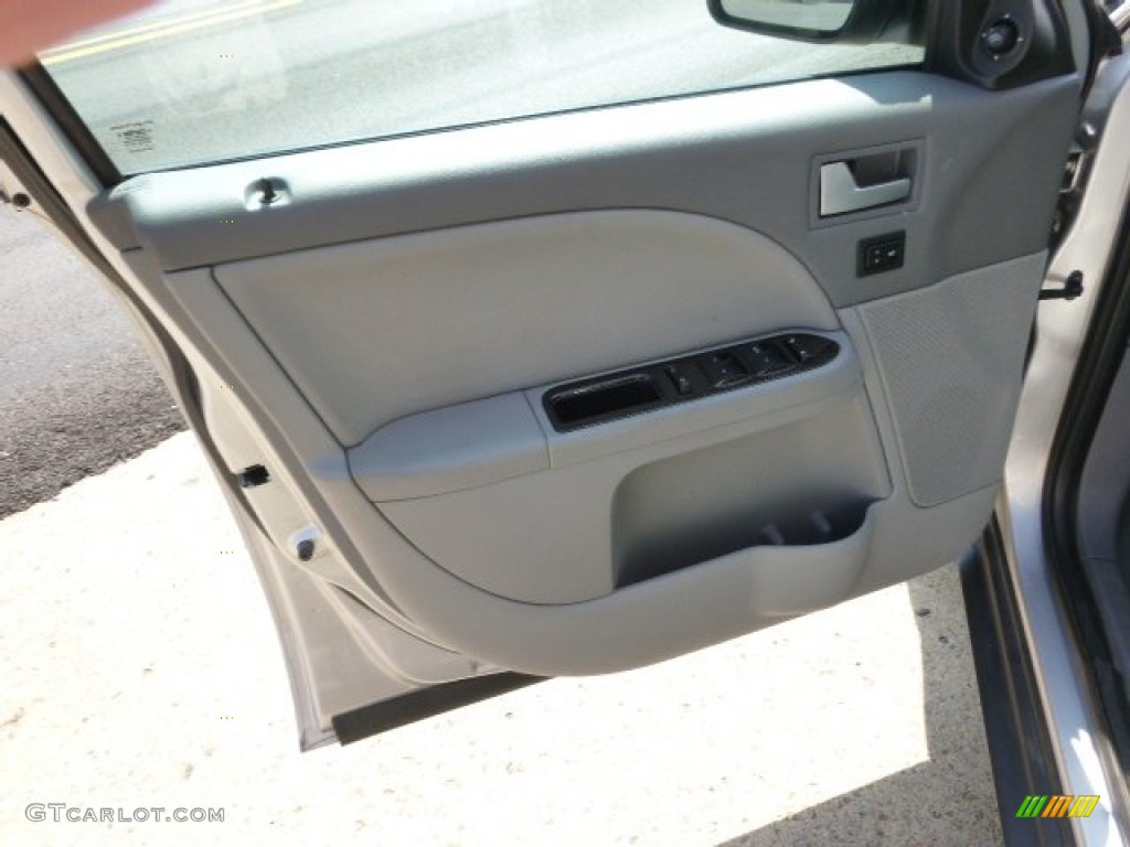 2005 Montego Premier - Silver Frost Metallic / Shale photo #10