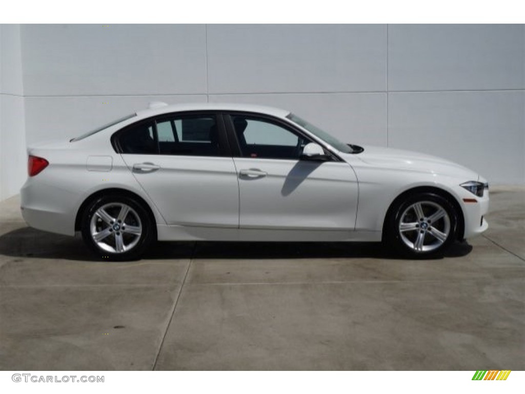2015 3 Series 320i Sedan - Alpine White / Black photo #2