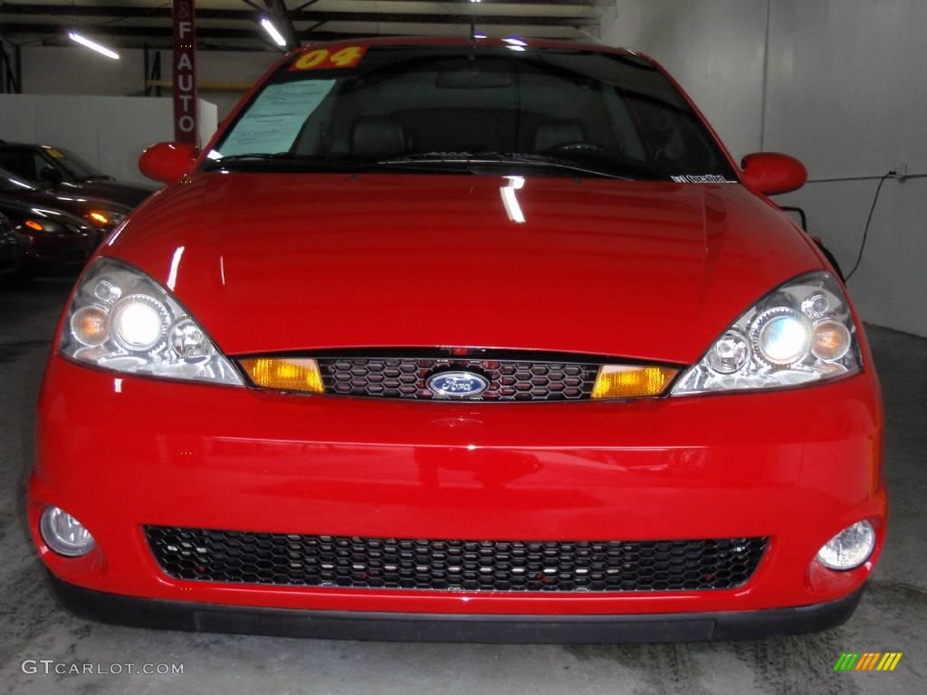 2004 Focus SVT Coupe - Infra-Red / Black photo #8