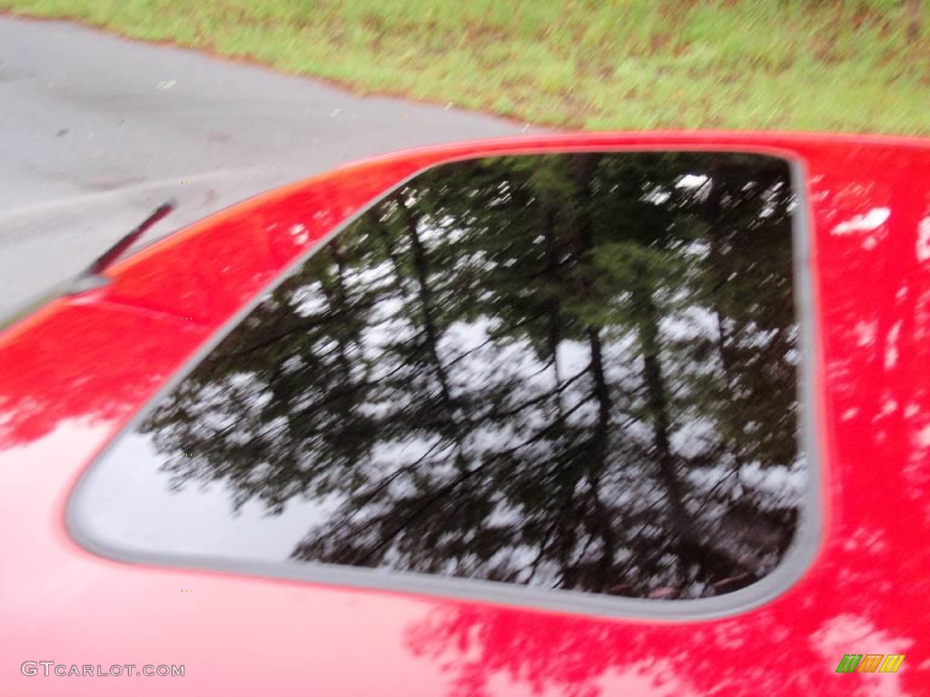 2004 Focus SVT Coupe - Infra-Red / Black photo #15