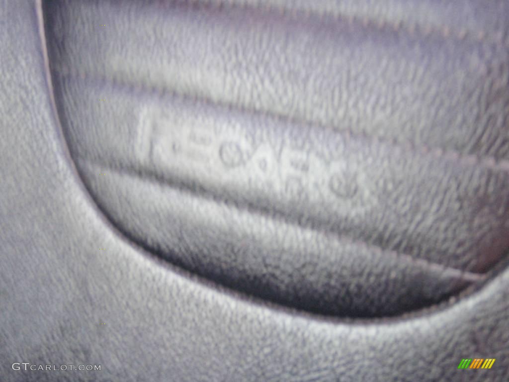 2004 Focus SVT Coupe - Infra-Red / Black photo #18