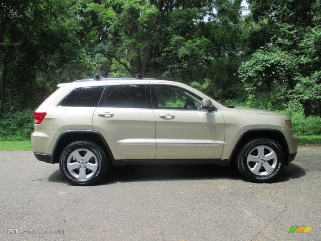 2012 Grand Cherokee Laredo 4x4 - White Gold Metallic / Dark Graystone/Medium Graystone photo #1