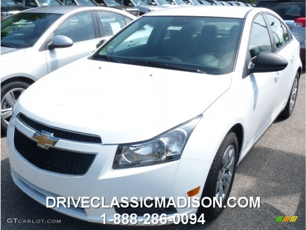 2014 Cruze LS - Summit White / Jet Black/Medium Titanium photo #1