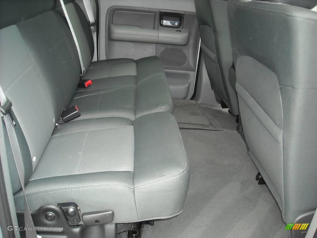 2005 F150 XLT SuperCrew - Silver Metallic / Medium Flint Grey photo #24