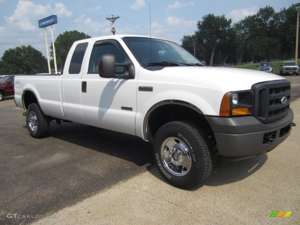 Oxford White Clearcoat 2007 Ford F250 Super Duty XL SuperCab 4x4 Exterior Photo #96531498