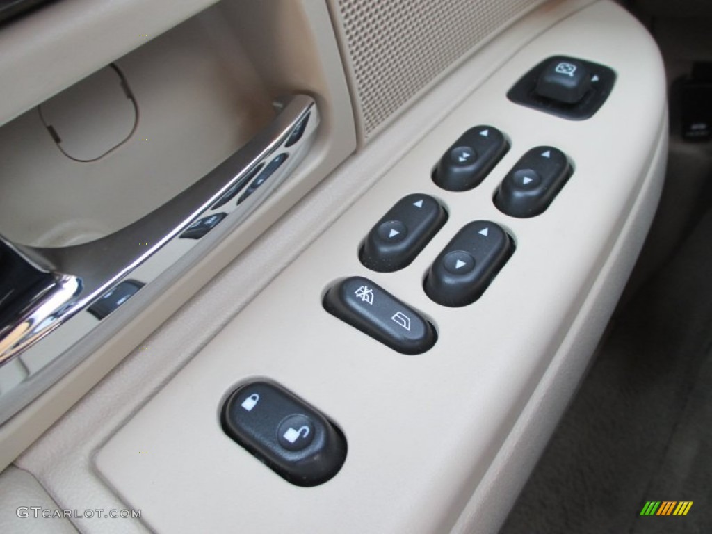 2007 Grand Marquis LS - Dark Toreador Red Metallic / Light Camel photo #17