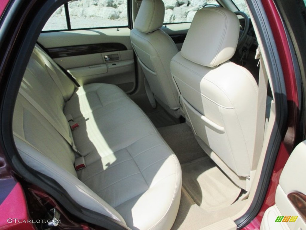 2007 Grand Marquis LS - Dark Toreador Red Metallic / Light Camel photo #25