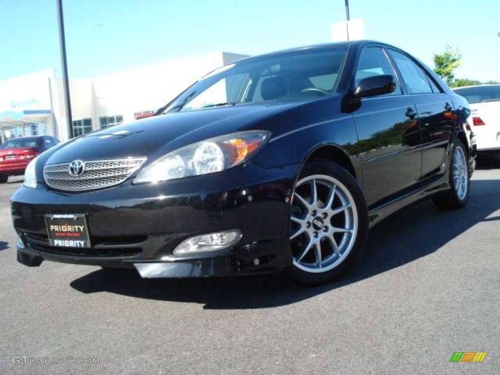 2003 Camry XLE - Black / Dark Charcoal photo #1