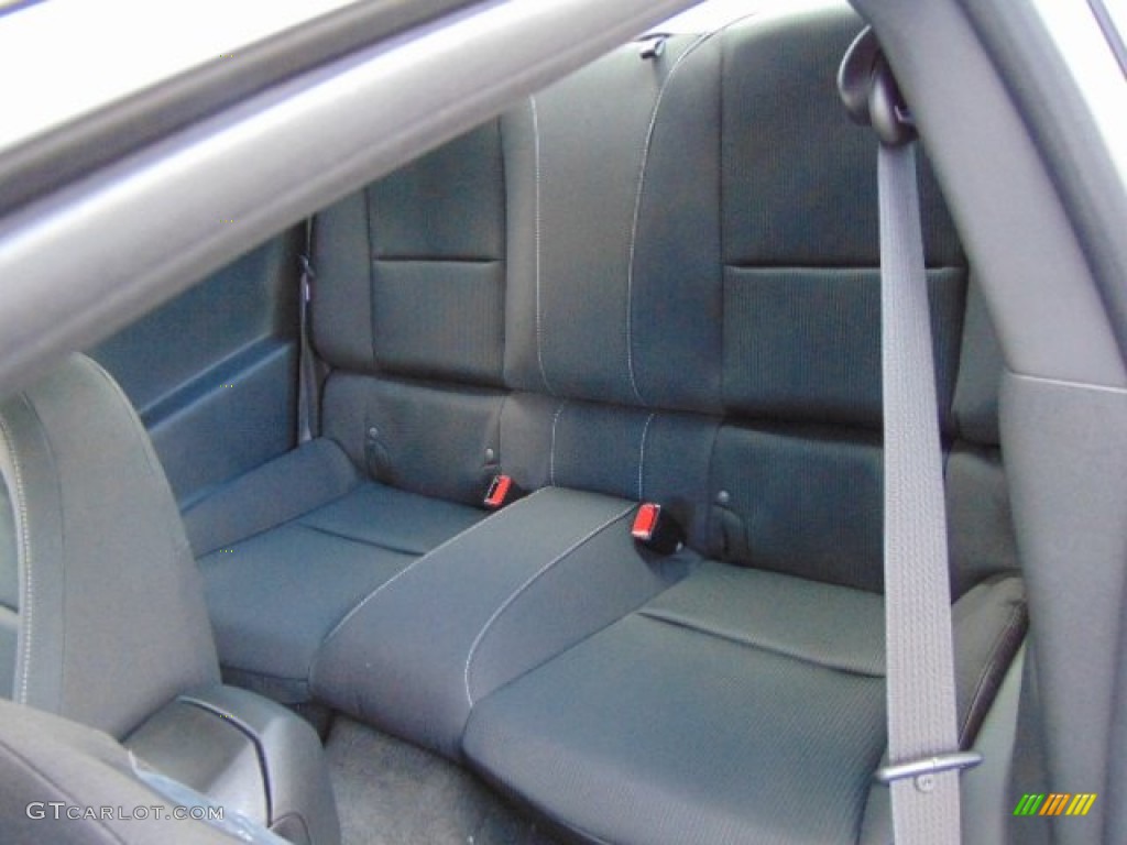 2015 Chevrolet Camaro LT/RS Coupe Rear Seat Photos