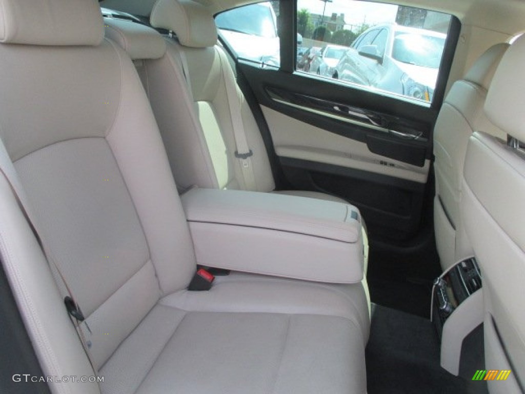 2010 7 Series 750i xDrive Sedan - Mineral White Metallic / Oyster/Black Nappa Leather photo #19