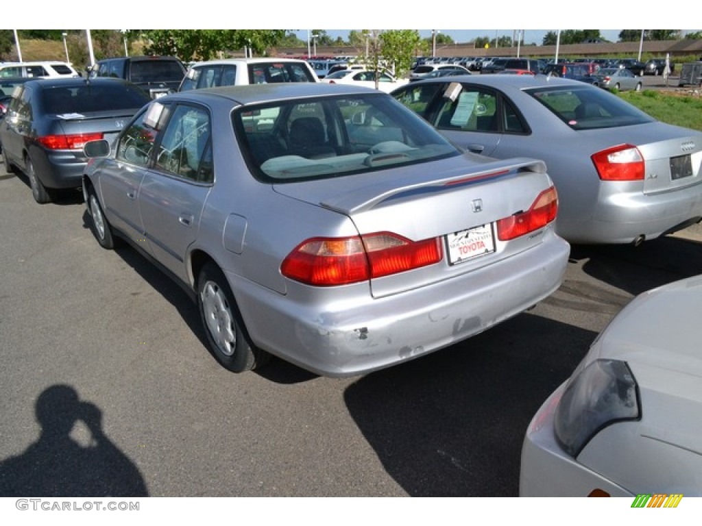 1999 Accord LX Sedan - Satin Silver Metallic / Gray photo #3