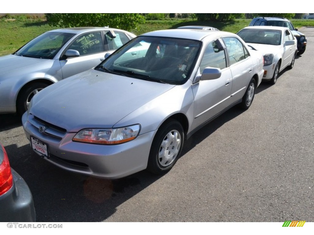 1999 Accord LX Sedan - Satin Silver Metallic / Gray photo #4