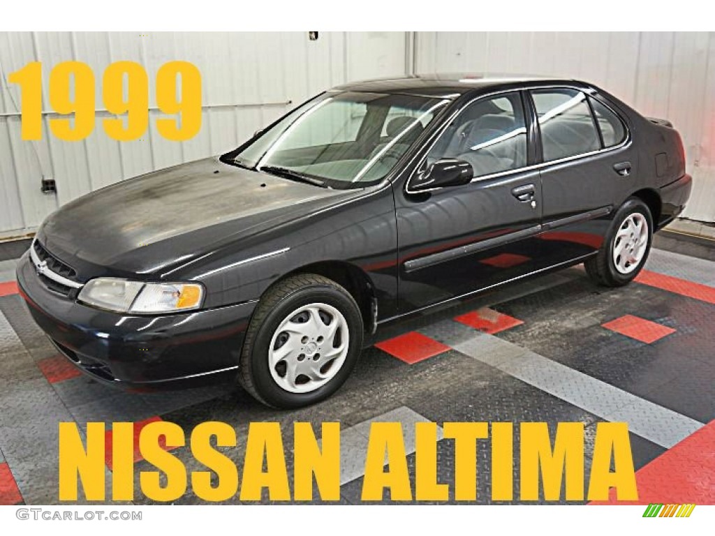 Super Black Nissan Altima