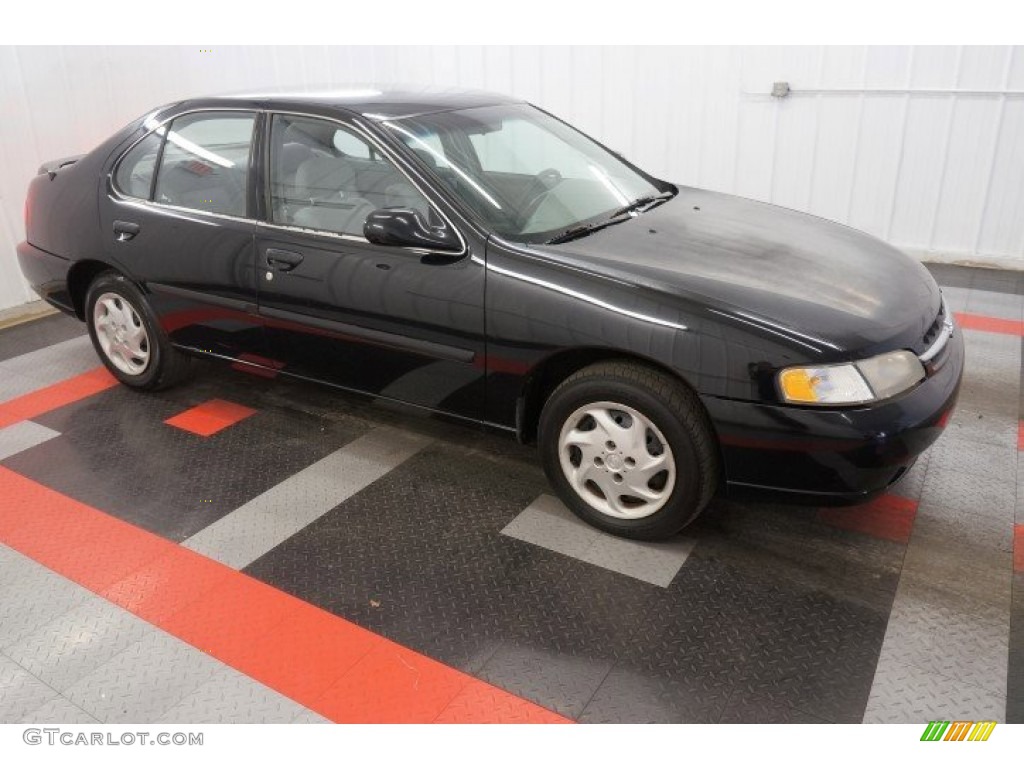 1999 Altima GXE - Super Black / Dusk photo #14
