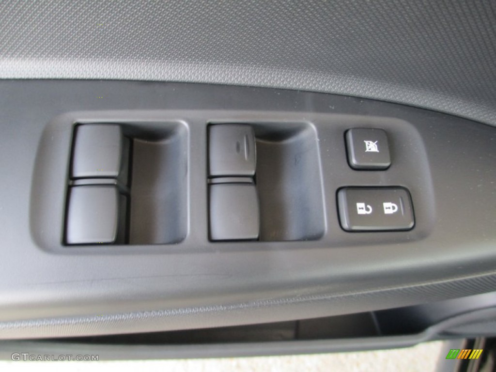 2015 Mitsubishi Mirage ES Controls Photo #96546788