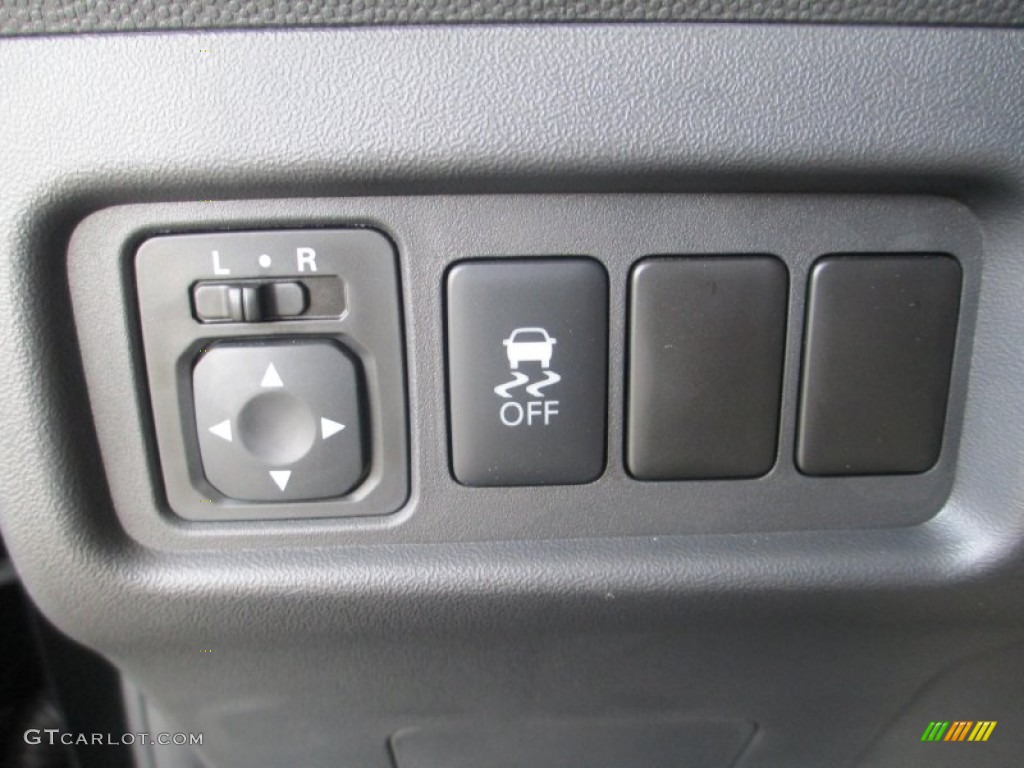 2015 Mitsubishi Mirage ES Controls Photo #96546869