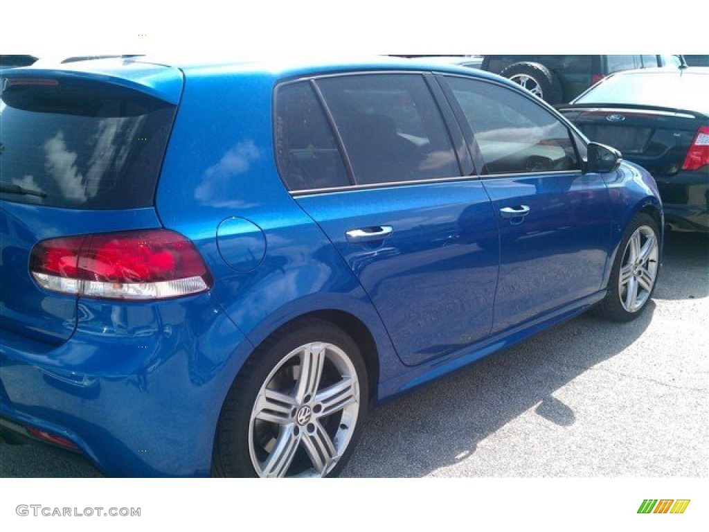 Rising Blue Metallic Volkswagen Golf R