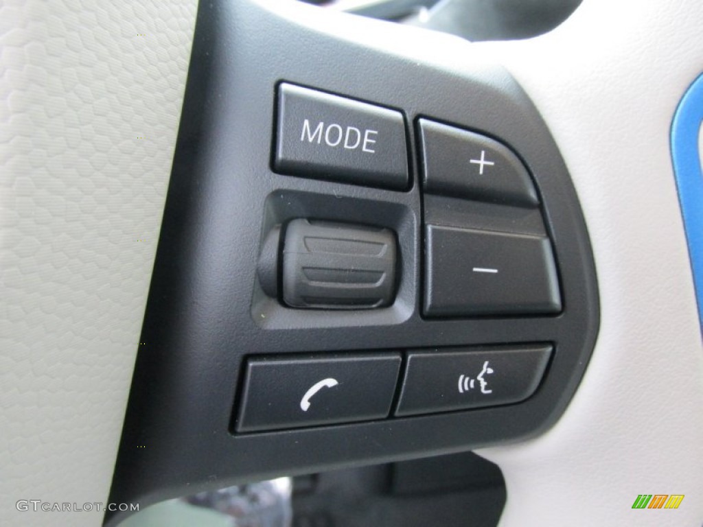 2014 BMW i3 Standard i3 Model Controls Photo #96556920