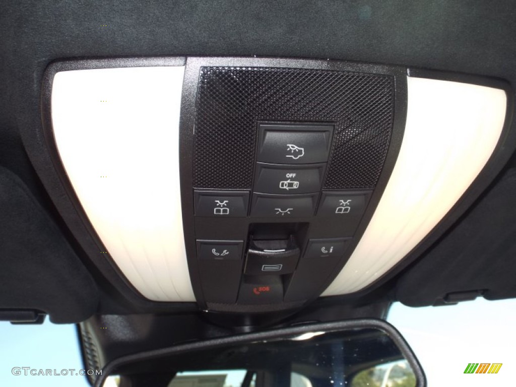 2014 Mercedes-Benz E 63 AMG Wagon Controls Photo #96558119