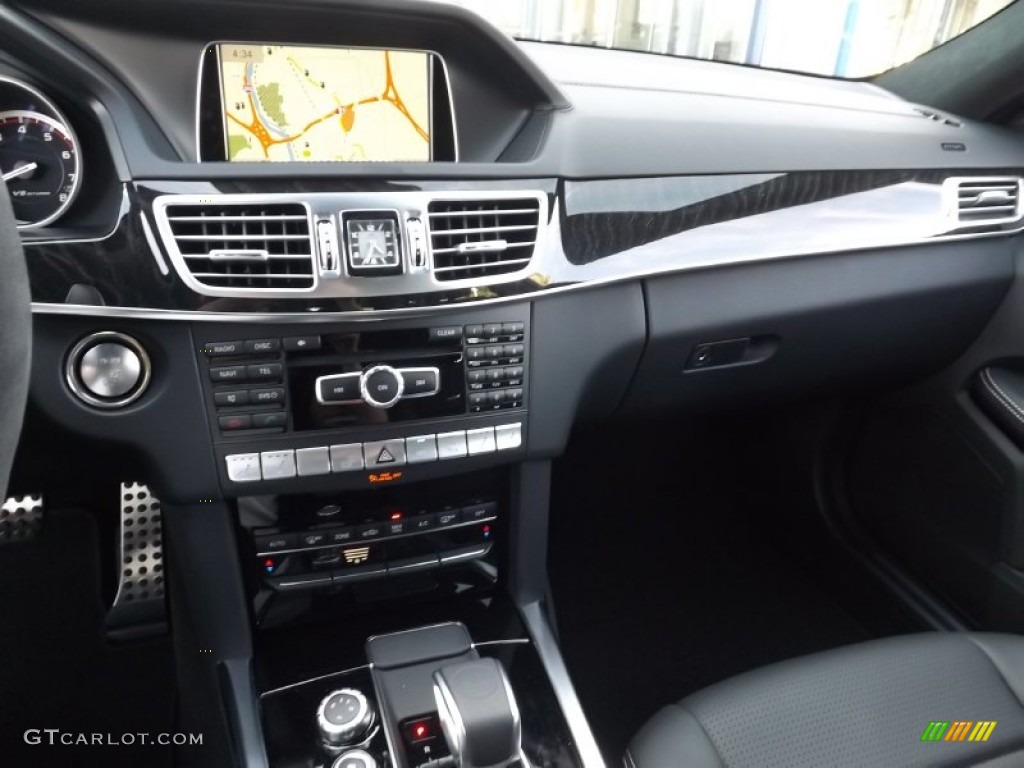 2014 E 63 AMG Wagon - Obsidian Black Metallic / Black photo #13