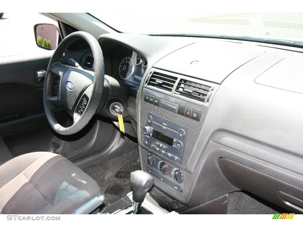 2007 Fusion SE - Tungsten Grey Metallic / Charcoal Black photo #13