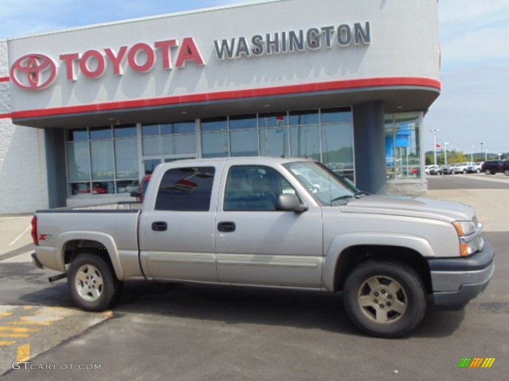2005 Silverado 1500 Z71 Crew Cab 4x4 - Silver Birch Metallic / Dark Charcoal photo #2