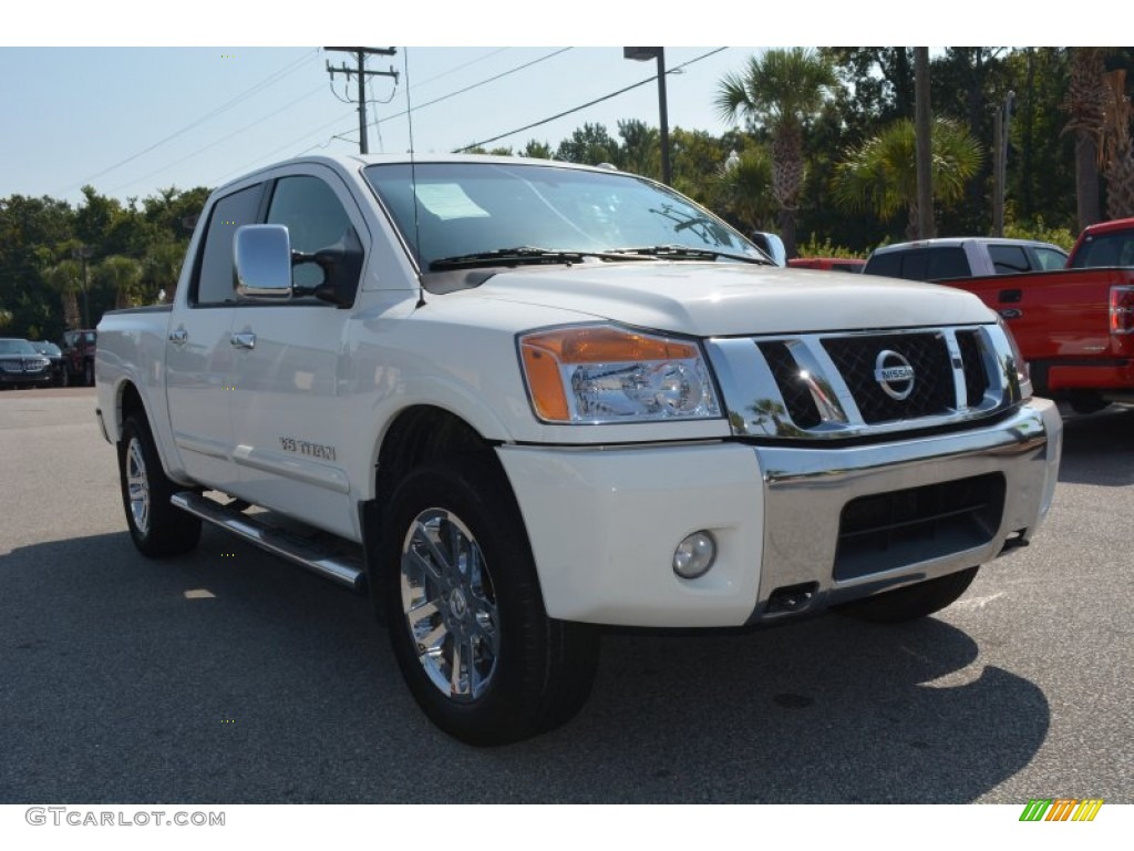 2012 Titan SL Crew Cab 4x4 - Blizzard White / Almond photo #1