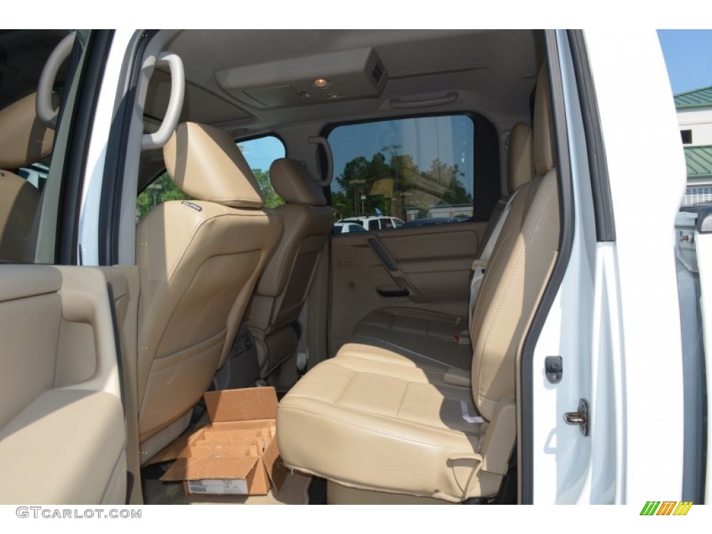 2012 Titan SL Crew Cab 4x4 - Blizzard White / Almond photo #15