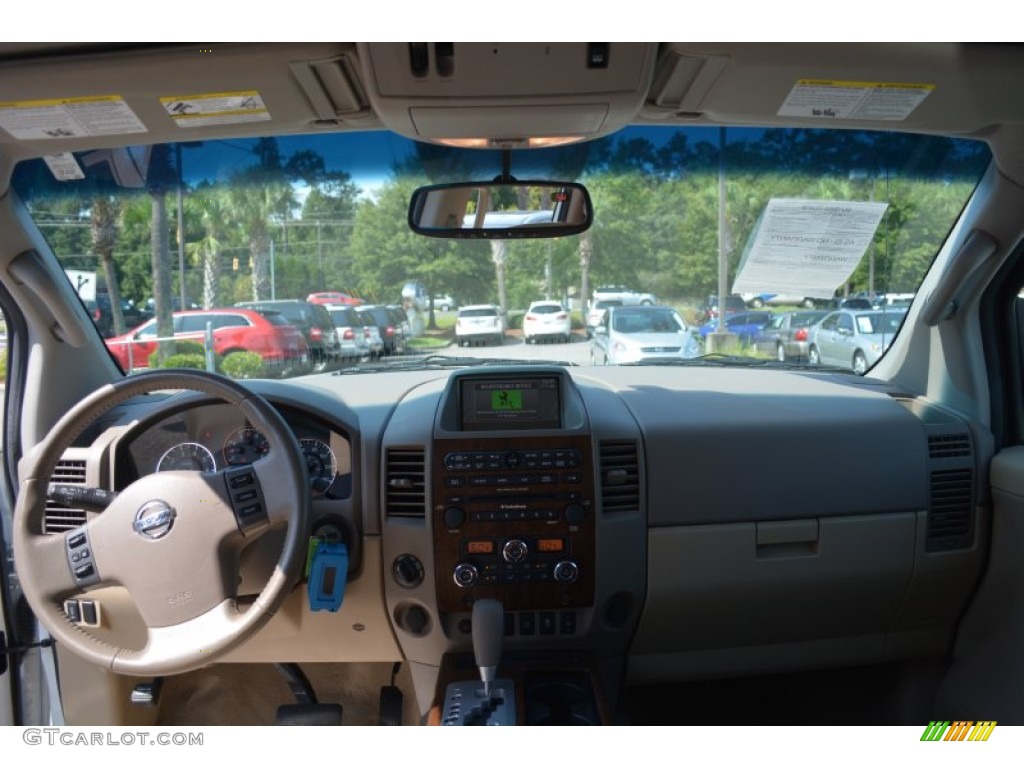 2012 Titan SL Crew Cab 4x4 - Blizzard White / Almond photo #17