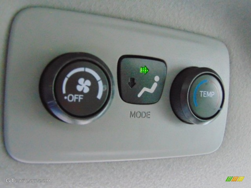 2011 Sienna LE - South Pacific Blue Pearl / Light Gray photo #15