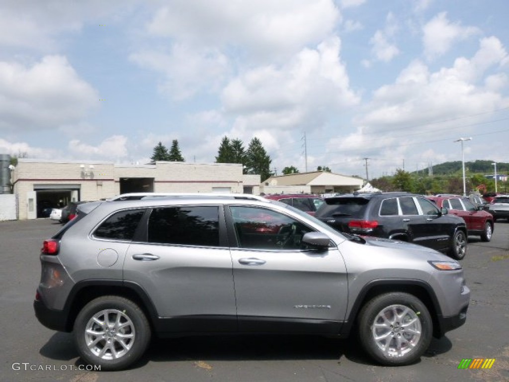 2015 Cherokee Latitude 4x4 - Billet Silver Metallic / Black photo #5