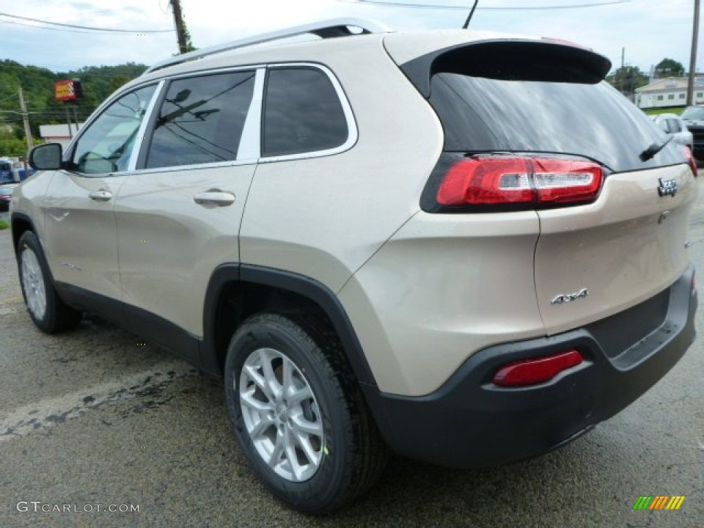 Cashmere Pearl 2015 Jeep Cherokee Latitude 4x4 Exterior Photo #96570372