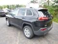 2014 Brilliant Black Crystal Pearl Jeep Cherokee Latitude 4x4  photo #8