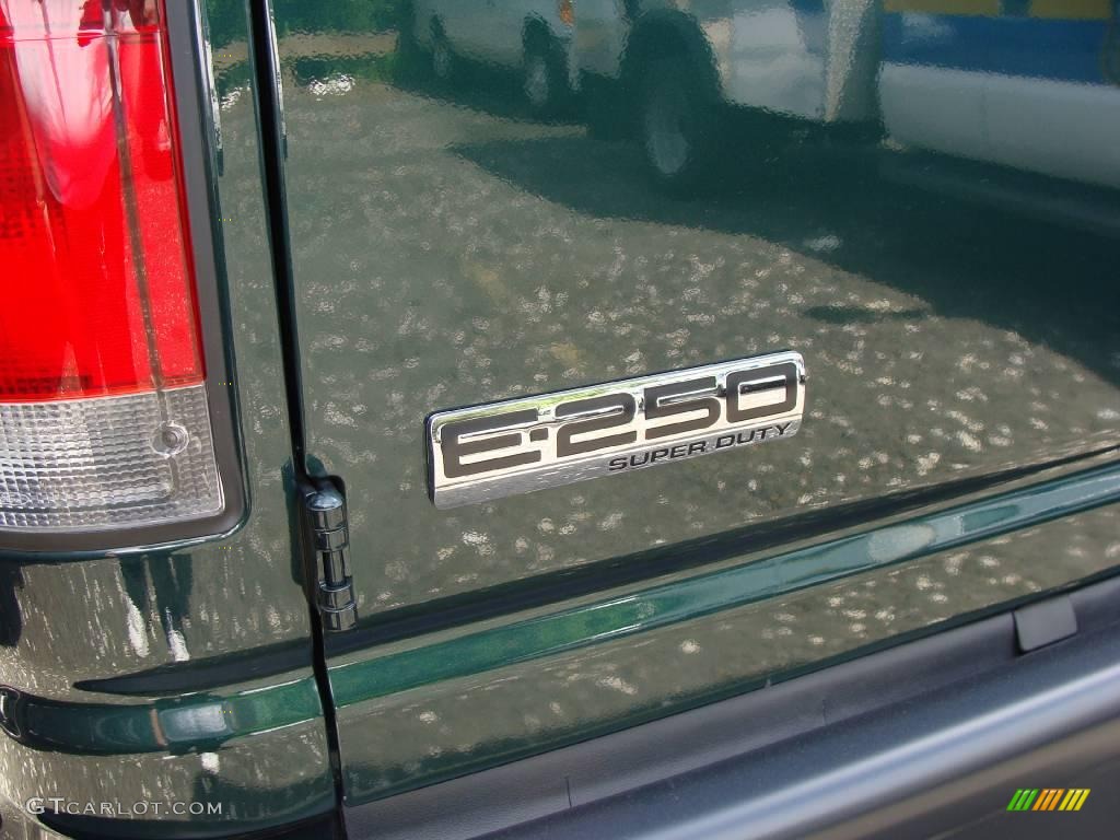 2009 E Series Van E250 Super Duty Commercial - Forest Green Metallic / Medium Flint photo #7