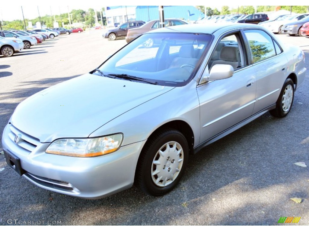 2002 Accord LX Sedan - Satin Silver Metallic / Quartz Gray photo #3