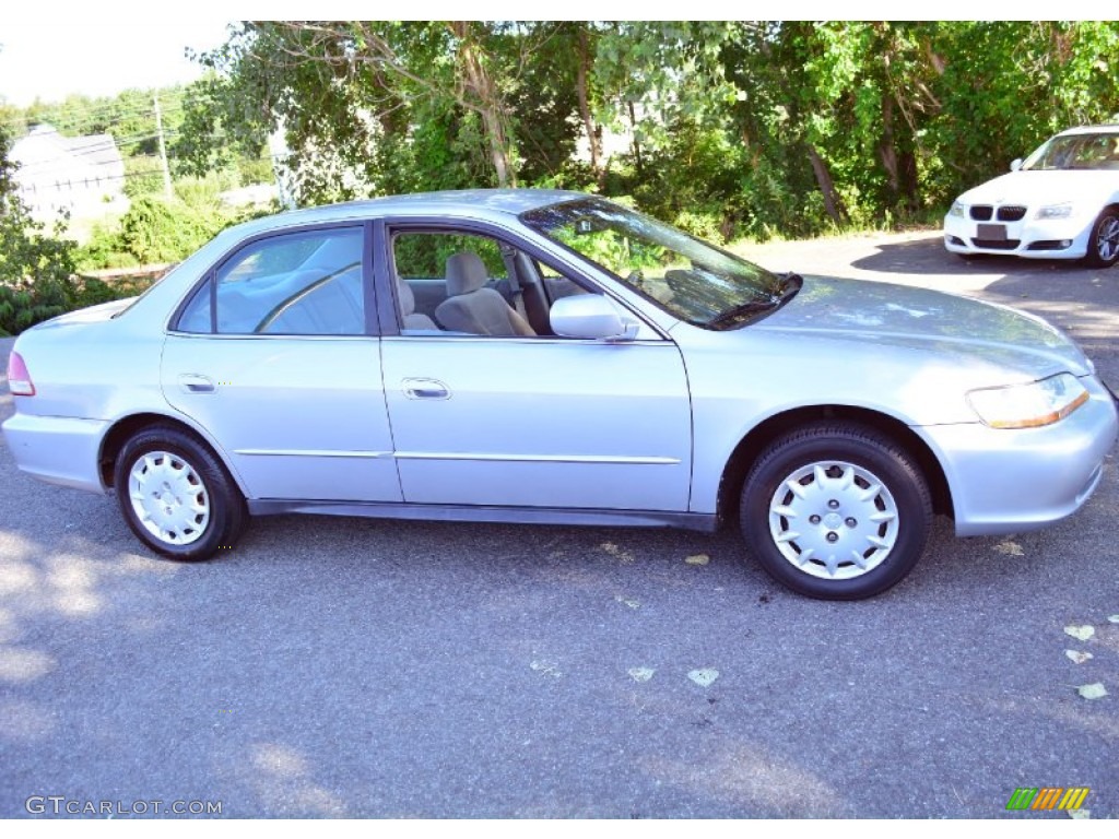 2002 Accord LX Sedan - Satin Silver Metallic / Quartz Gray photo #4