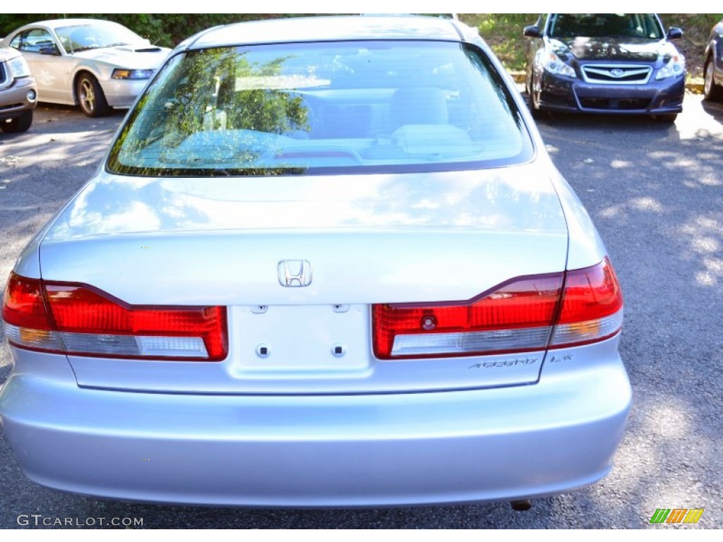 2002 Accord LX Sedan - Satin Silver Metallic / Quartz Gray photo #7
