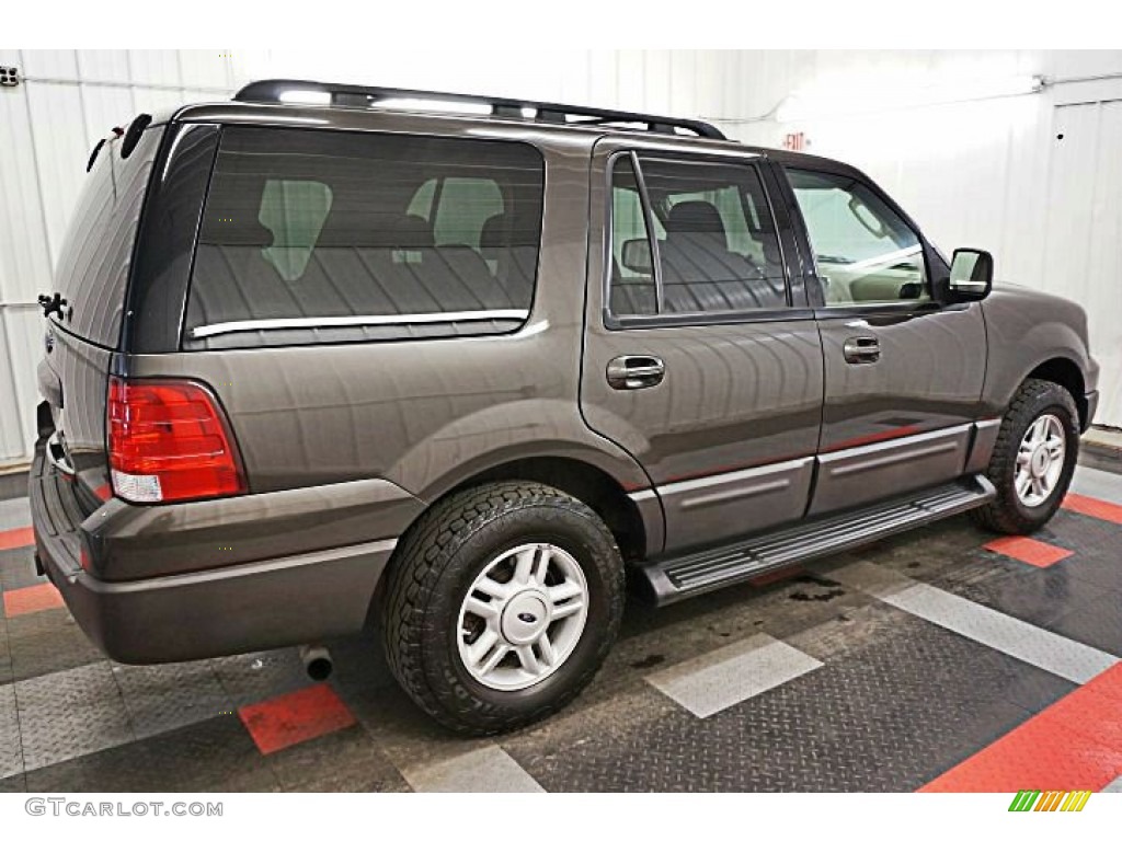 Dark Stone Metallic 2005 Ford Expedition XLT 4x4 Exterior Photo #96582155